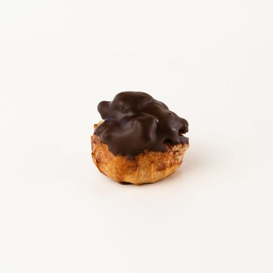 Croquant Eclair Sweet Eclair – Patisserie Le Pont